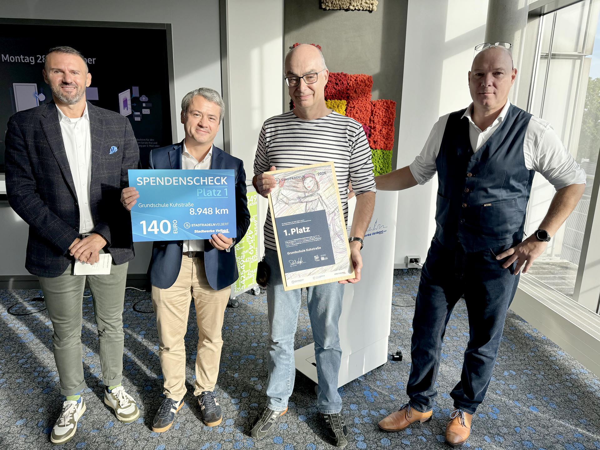 Grundschule Kuhstraße erneut Sieger im Stadtradeln Grundschule Kuhstraße erneut Sieger im Stadtradeln