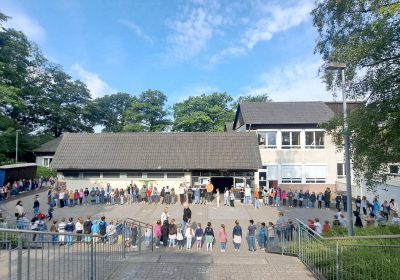 #Ich steh auf… Grundschule Kuhstraße für Demokratie und Vielfalt